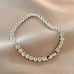 테니스 팔찌 라비앙 변색없는 써지컬 2mm 4mm 여름 레이어드 포인트...