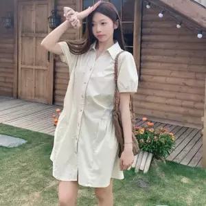[하프클럽/]반팔 셔링 카라 루즈핏 캐주얼 A라인 플레어 원피스