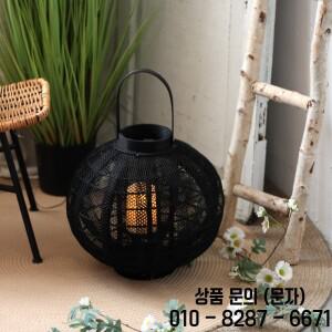 모던 미니멀리스트 블랙 우드 캔들 랜턴 거실 홈 데코 빈티지 메쉬 옆 테이블 램프