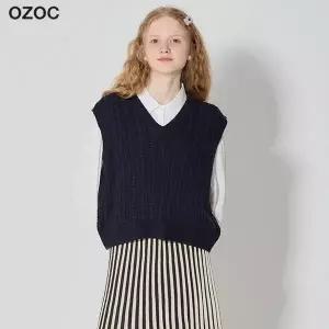 오조크 OZOC 꽈배기 크롭 브이넥 베스트 택가격: 62000원 1179803
