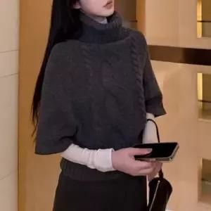꽈배기 가오리핏 레이어드 터틀넥 니트 여성 스웨터
