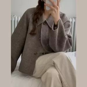 여자 카라넥 싱글 울 헤링본 숏 핸드메이드 코트 (11441111A)