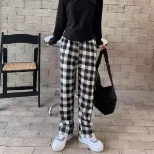 [하프클럽/]기모 안감 체크 패턴 일자핏 포근한 뽀글이 팬츠