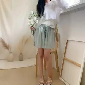 [하프클럽/]여성 허리밴드 쿨링 찰랑 반바지 반지 팬츠 쇼츠 냉감