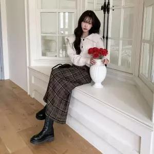 [하프클럽/]여성 체크 버튼 트임 뒷밴드 롱스커트 치마