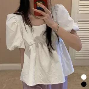 [하프클럽/]이쁘다요 입체 여자 패턴 블라우스 스퀘어 반팔 퍼프 소매