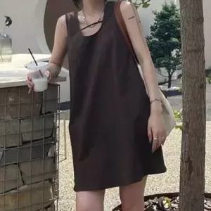 TBZ 시원한 넥라인 디자인 데일리 민소매 여성 스타일