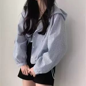 [하프클럽/]크롭 스트라이프 꾸안꾸 후드 블라우스