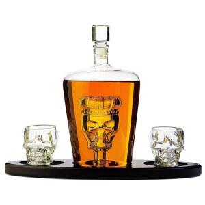 스컬 디캔터, 스켈레톤 위스키, 데킬라 & 와인 디캔터 세트 750mL, 헤드 3온스 샷잔 2개 + 마호가니 나무 베이스 장식 유리, 고스 스푸키 드링킹 유리웨어 - 바웨어