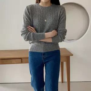 [하프클럽/어반프랑]브릿 폭스 울 꽈배기 긴팔니트