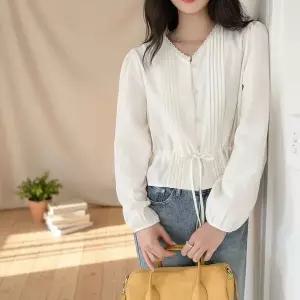 [하프클럽/옷자락]여성 페미닌 레이스 브이넥 블라우스 데이트룩