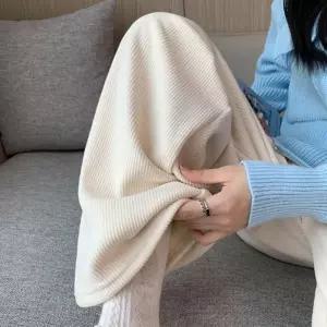겨울철 따뜻한 코듀로이 기모 와이드 허리밴딩 팬츠 여성밴 점프수트 짝꿍닷컴 트레이닝복 고무줄바지반바