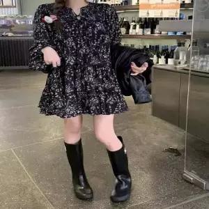 잔꽃무늬 패턴 셔링 캉캉 쉬폰 A라인 미니 원피스 쉬폰원피스