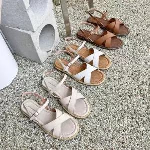 끈샌들 슈즈 가을 스트랩 스트랩샌들 빅사이즈 통굽 의류