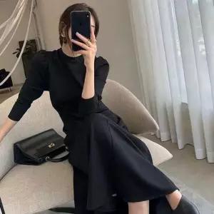 우아한 하이넥 퍼프소매 블랙 롱원피스 세련된 데일리룩