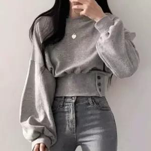 버튼 허리핏 크롭 맨투맨