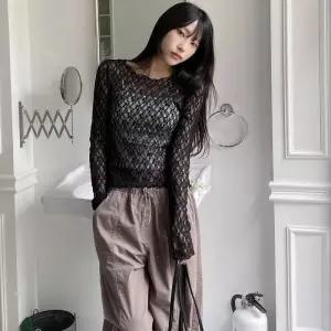 여자 라운드넥 플라워 레이스 레이어드 티셔츠