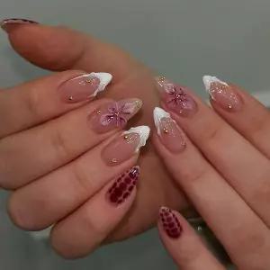 30Pcs 미디엄 프레스 온 네일 아몬드 스프링 핑크 예피오 풀 위드 플라워 화이트 3D 텍스처 디자인 팁 키트