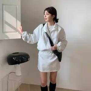 여자 바스락 크롭 스트링 바람막이 스커트 세트