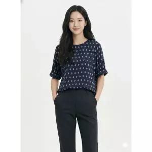[하프클럽/크로커다일레이디]네이비 에스닉 풀오버 프린트 블라우스  CLBMBL510
