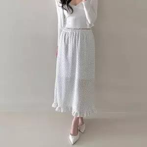 여자 여름 휴양지룩 도트치마 프릴 흰 롱스커트