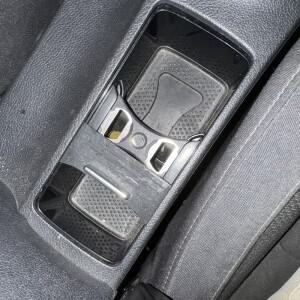 5KD832531 자동차 센터 콘솔 음료 커버 슬라이드 롤러 블라인드 골프 6 MK6 5 V 사지타르 2006-2014 워터컵