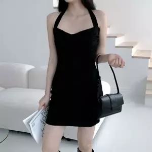 블랙 원피스 끈나시 슬림핏 미니 바캉스룩 홀터넥 여름 휴양지 여성원피스