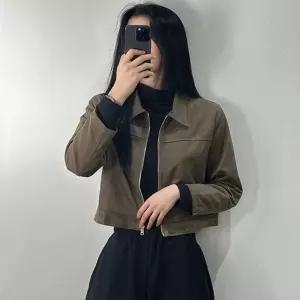 무스탕 여성 스웨이드 절개 카라 크롭 숏 자켓