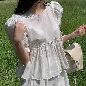 호펜 셔링 퍼프 반팔 블라우스 여름 여성 데일리룩 데이트룩