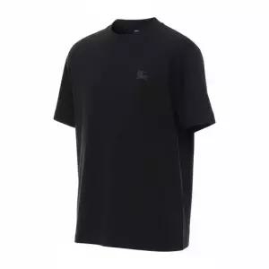 버버리 25SS 남성 EKD 배지 반팔티셔츠 8106267 BLACK 25S)