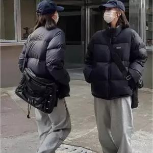 겨울점퍼 여자 하이넥 숏 웰론 패딩 무광 블랙 학생 아우터