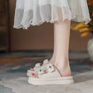 여친 여름 스펀지케이크 샌들 슬리퍼 MN 폼 스타일 플랫 비치 OOTD2