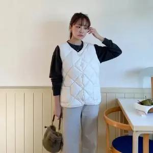 [하프클럽/옷자락]여자 간절기 경량 깔깔이 누빔 패딩 조끼