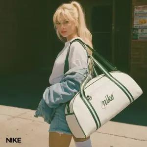 나이키 짐클럽 레트로 24L 더플백 여행 캠핑 피트니스 운동 가방 DH6863-030