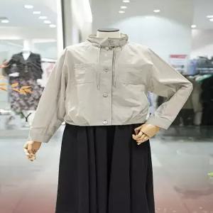 [BCBG] 하이넥 셔링볼륨 숏 점퍼 (B6B3R101) (P003786108)