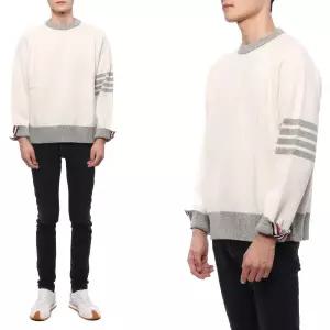 [롯데백화점]톰브라운 23FW 남성 셰틀랜드 울 니트 MKA467A Y1026 100 23F