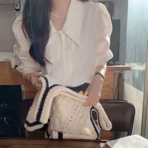 [텐바이텐][홍은]벌룬소매 블라우스 여자 하객룩 퍼프 셔츠 카라