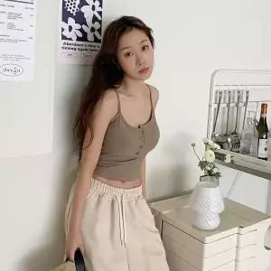 [하프클럽/셀러허브_여성트랜드패션]여자 데일리 단추 골지 버튼 캡 나시