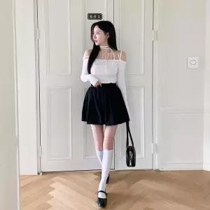[하프클럽/셀러허브_여성트랜드패션]여성 나일론 미니 셔링 플레어 스커트