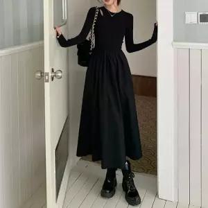 올블랙 페이크 2중 펀칭 날씬핏 A라인 여자 원피스