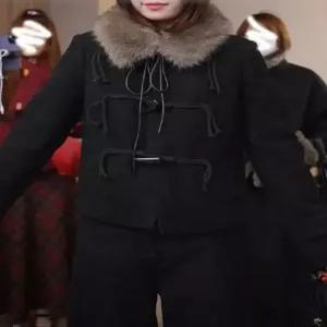 울 혼방 모피 여성패션 핀란드 스노우 퍼 칼라 코트 이브닝 DL1