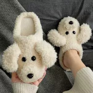 [하프클럽/]곰인형 디자인 보송보송 겨울용 실내 사무실용 털 슬리퍼
