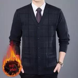 윈터솔져 남친 니트 겨울 데일리룩 간절기 카디건 브이넥 스웨터 기모 두꺼운 노인 KUK1