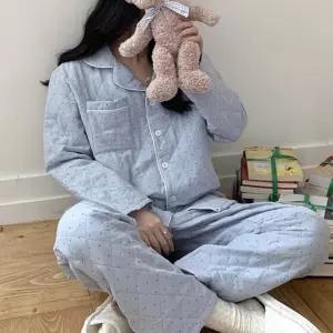 파자마 여자실내복 겨울 잠옷세트 홈웨어 커플 코크니앵 블루 물방울무늬 누빔