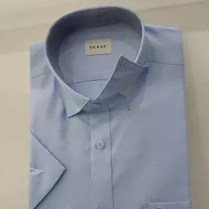 [예작]예작 23S/S 블루 솔리드 코튼폴리/배색/스냅단추 기본 일반핏 반팔셔츠