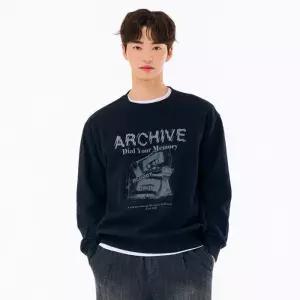 HC24 레트로 그래픽 맨투맨 남성 세미 오버핏  프린팅 티셔츠 FARK5118B04