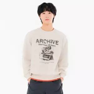 HC24 레트로 그래픽 맨투맨 남성 세미 오버핏  프린팅 티셔츠 FARK5118B0M