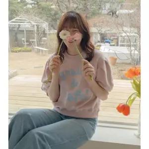 [닌나난나]  로아니 자수 퍼프 반팔 맨투맨