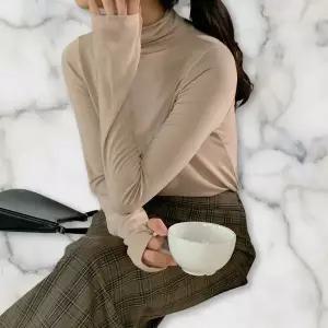 [하프클럽/]여성 기본 칼라 폴라 니트 티셔츠