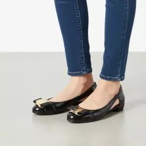 26SS 바라 보우 젤리 발레 플랫 01K557 785441)